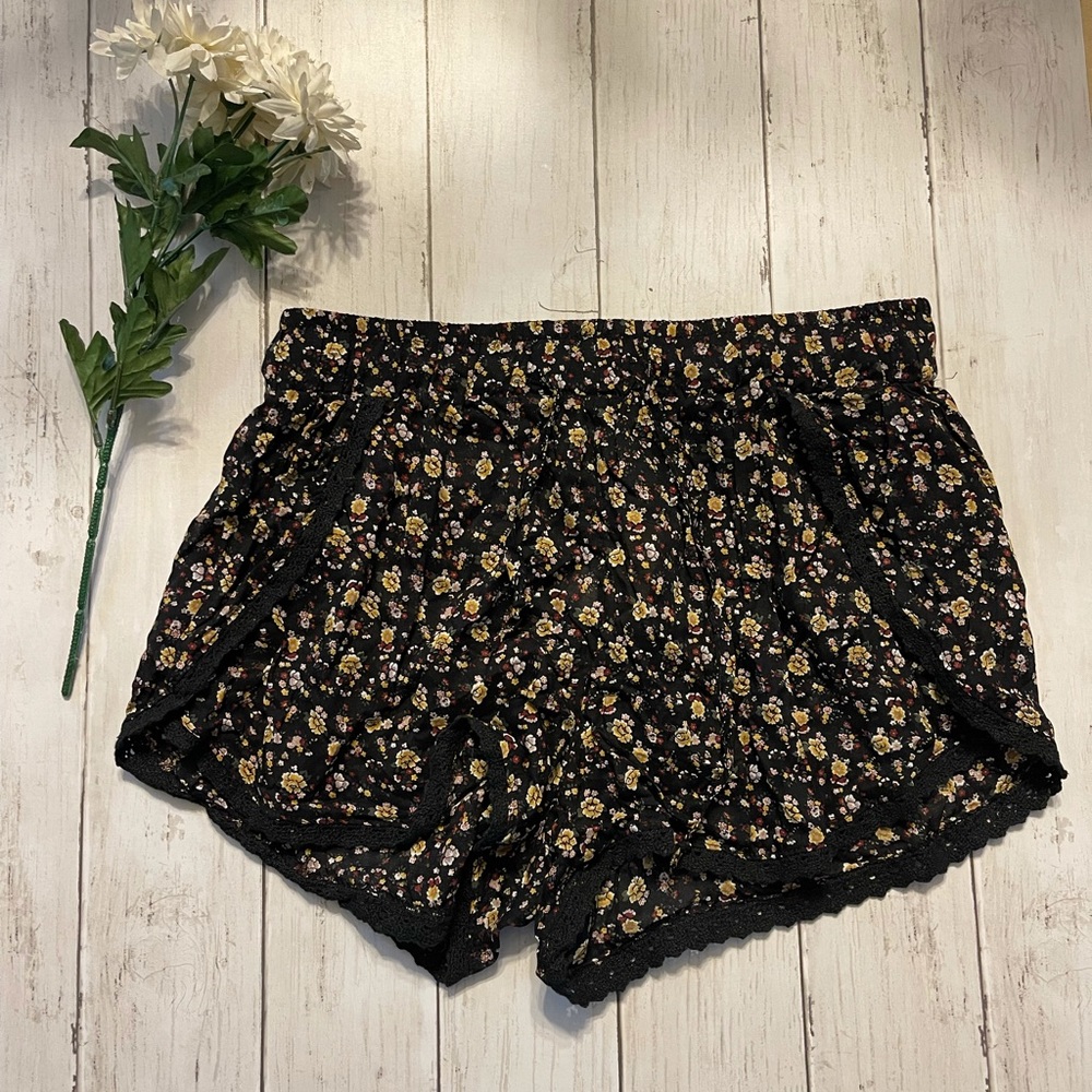 Don’t Ask Why Floral Shorts